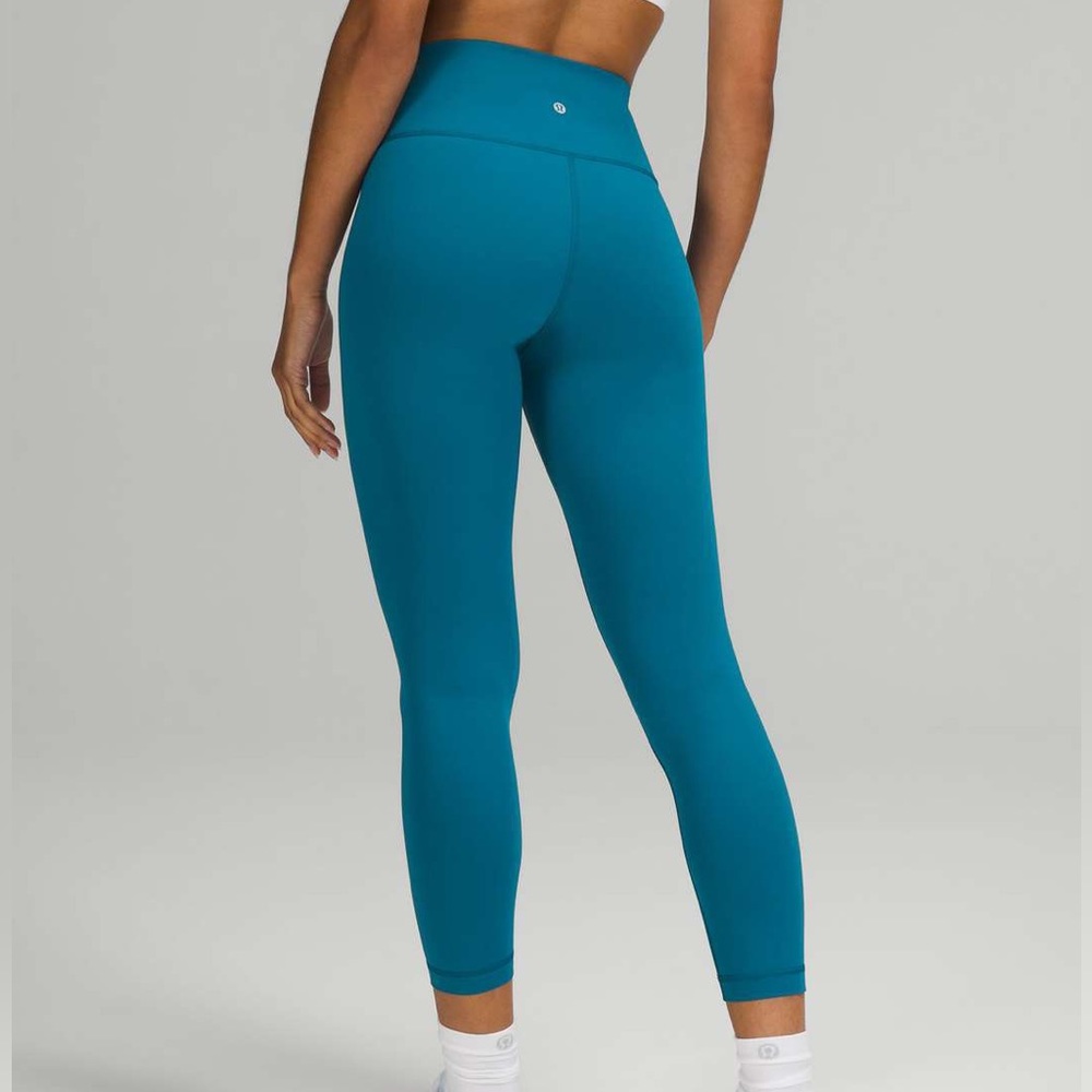 Lululemon Wunder Train Leggings — Capri